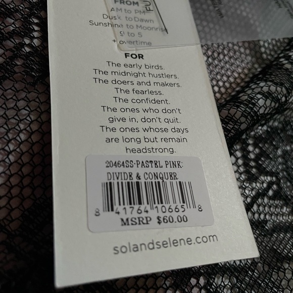 SOL & SELENE
Nylon Divide And Conquer crossbody bag pastel pink - Picture 6 of 6